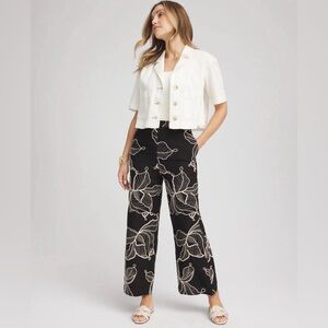 Chico’s BNWT Embroidered Wide Leg Cropped Pants - Size 1 (M 8/10)
